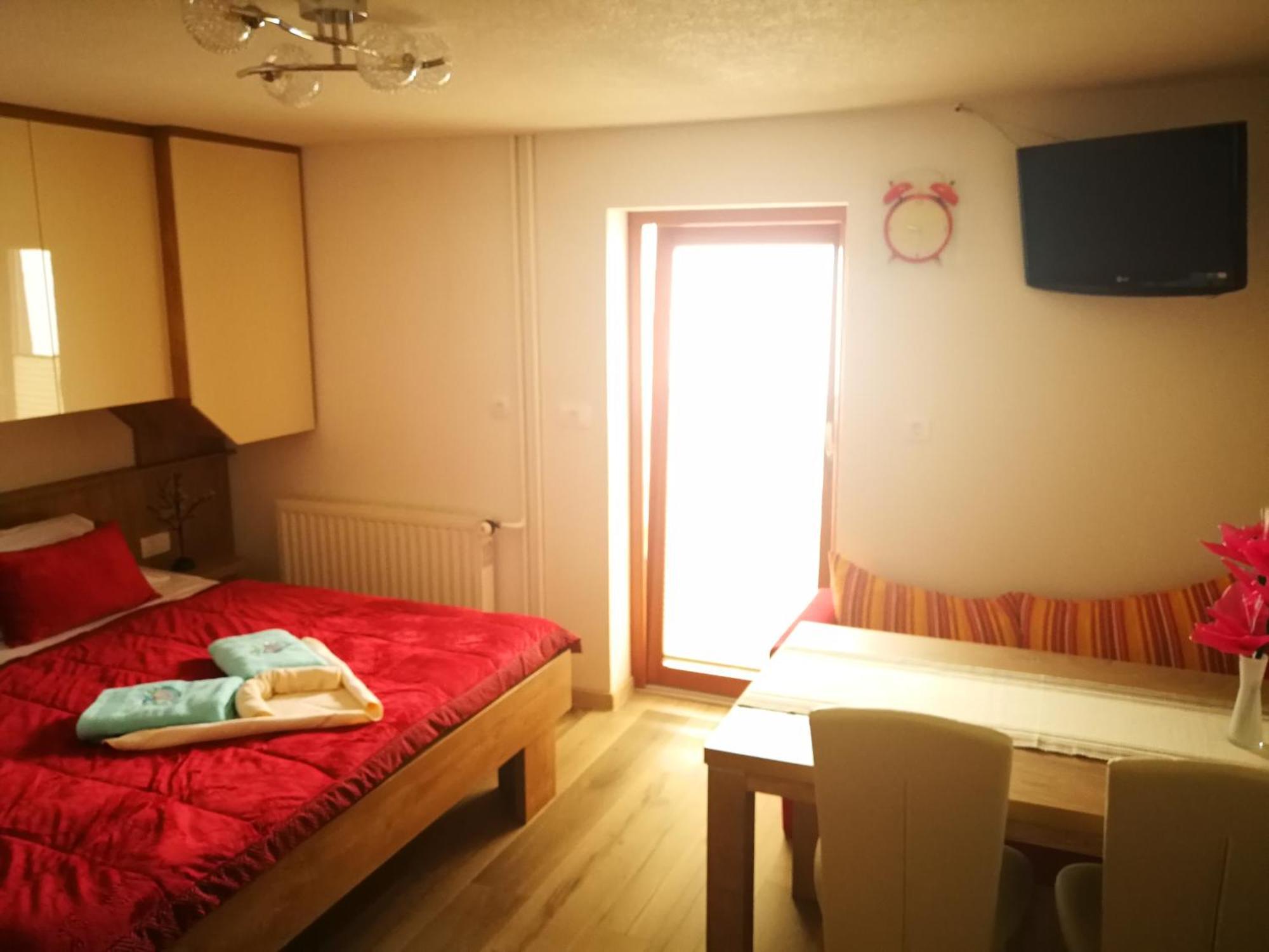 Ekoturizem Vizencar Hotel Cerklje na Gorenjskem Bagian luar foto